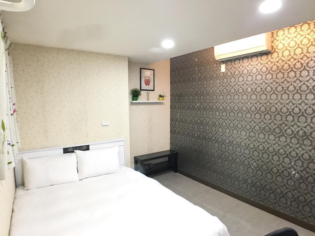 Fongchia Europe III Apartment Тайджун Екстериор снимка